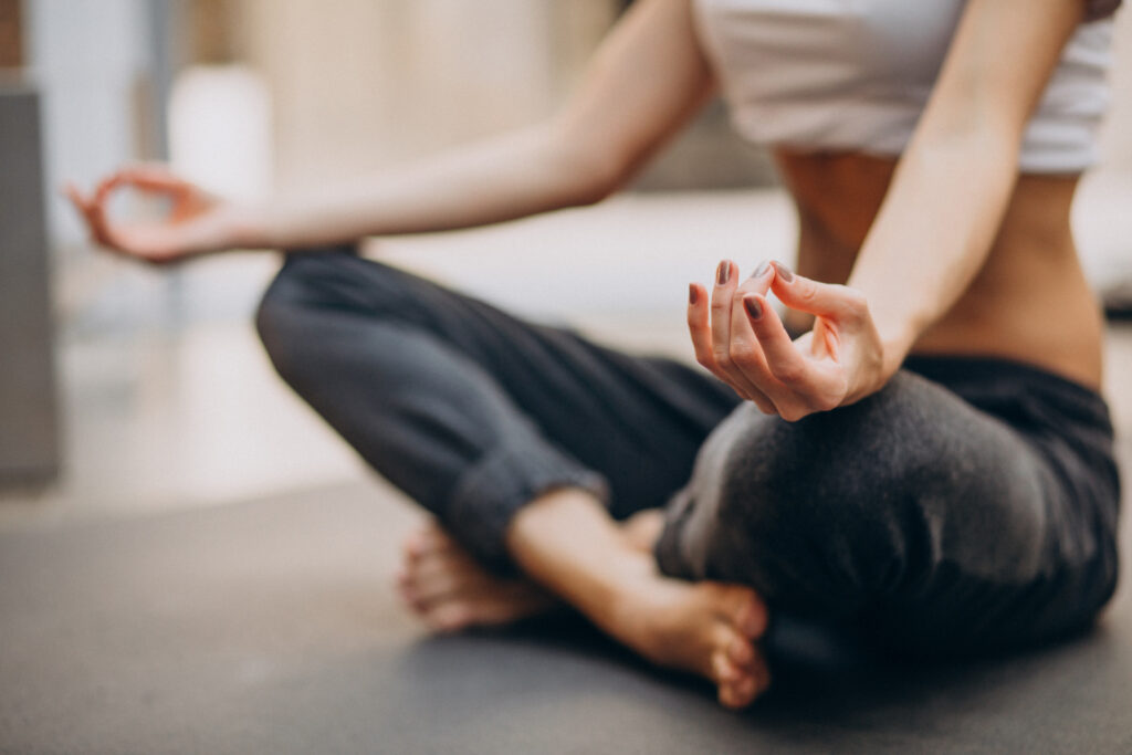 kinetoterapie si yoga
